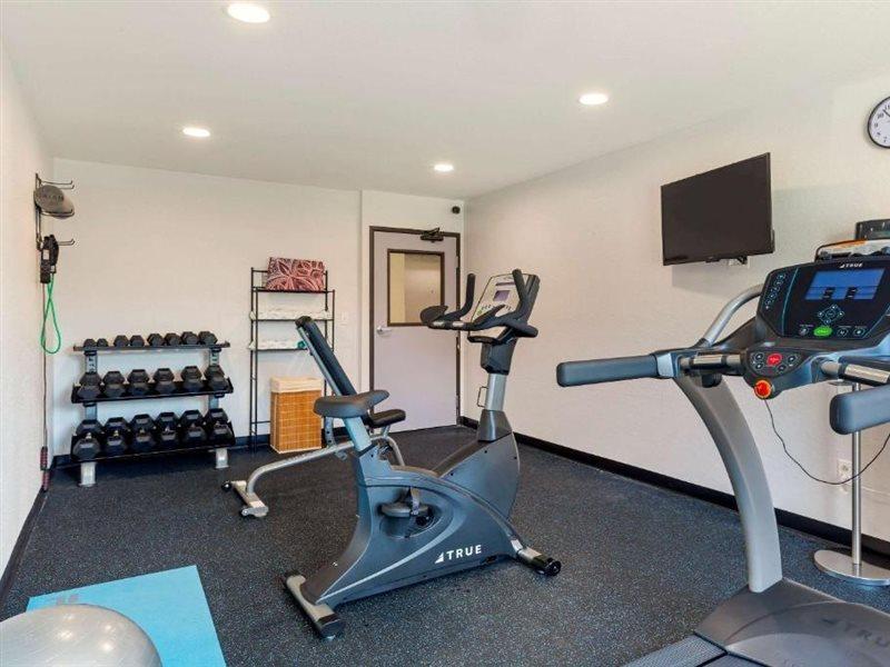 Quality Inn Лі Екстер'єр фото