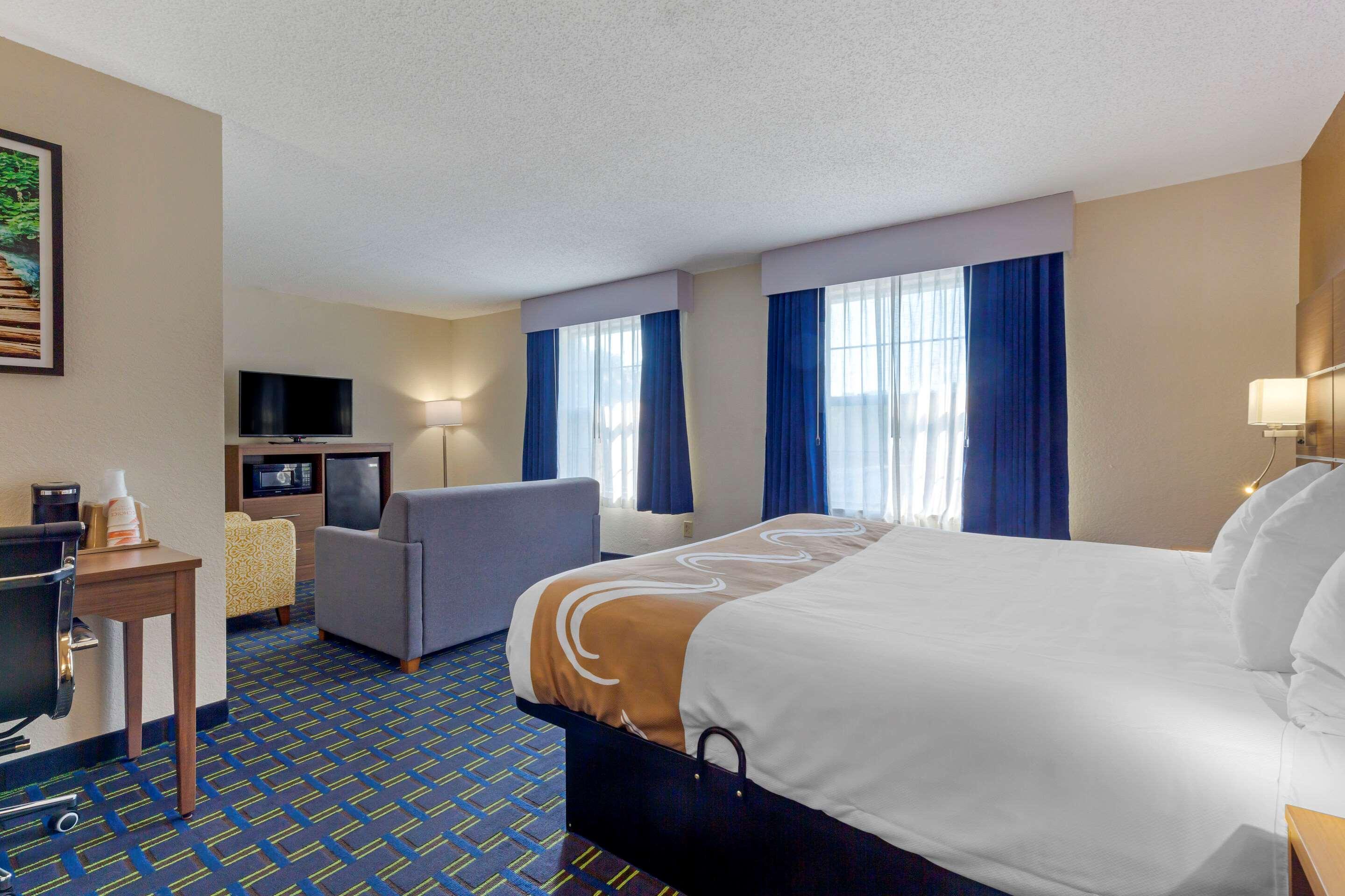 Quality Inn Лі Екстер'єр фото