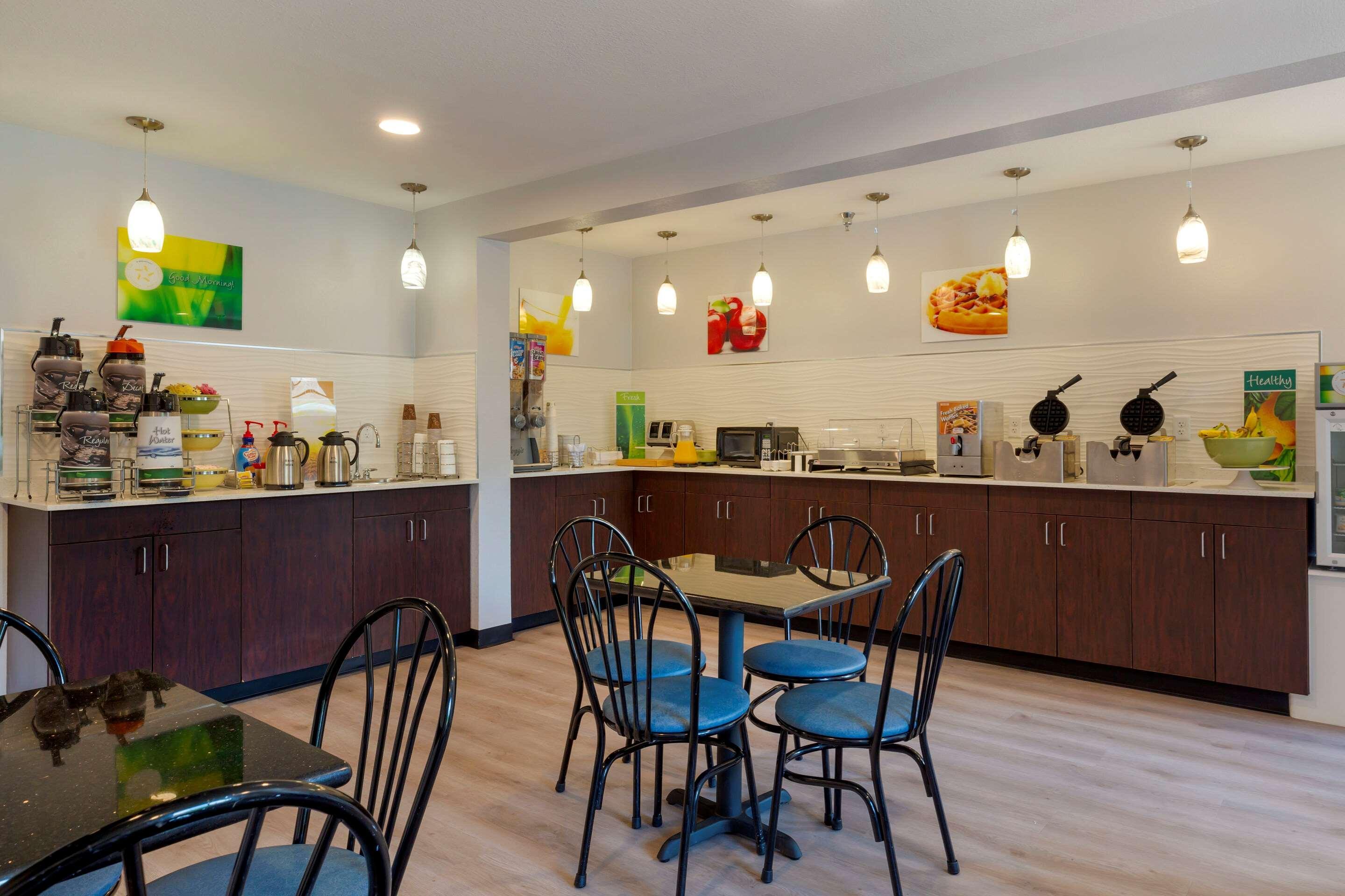 Quality Inn Лі Екстер'єр фото